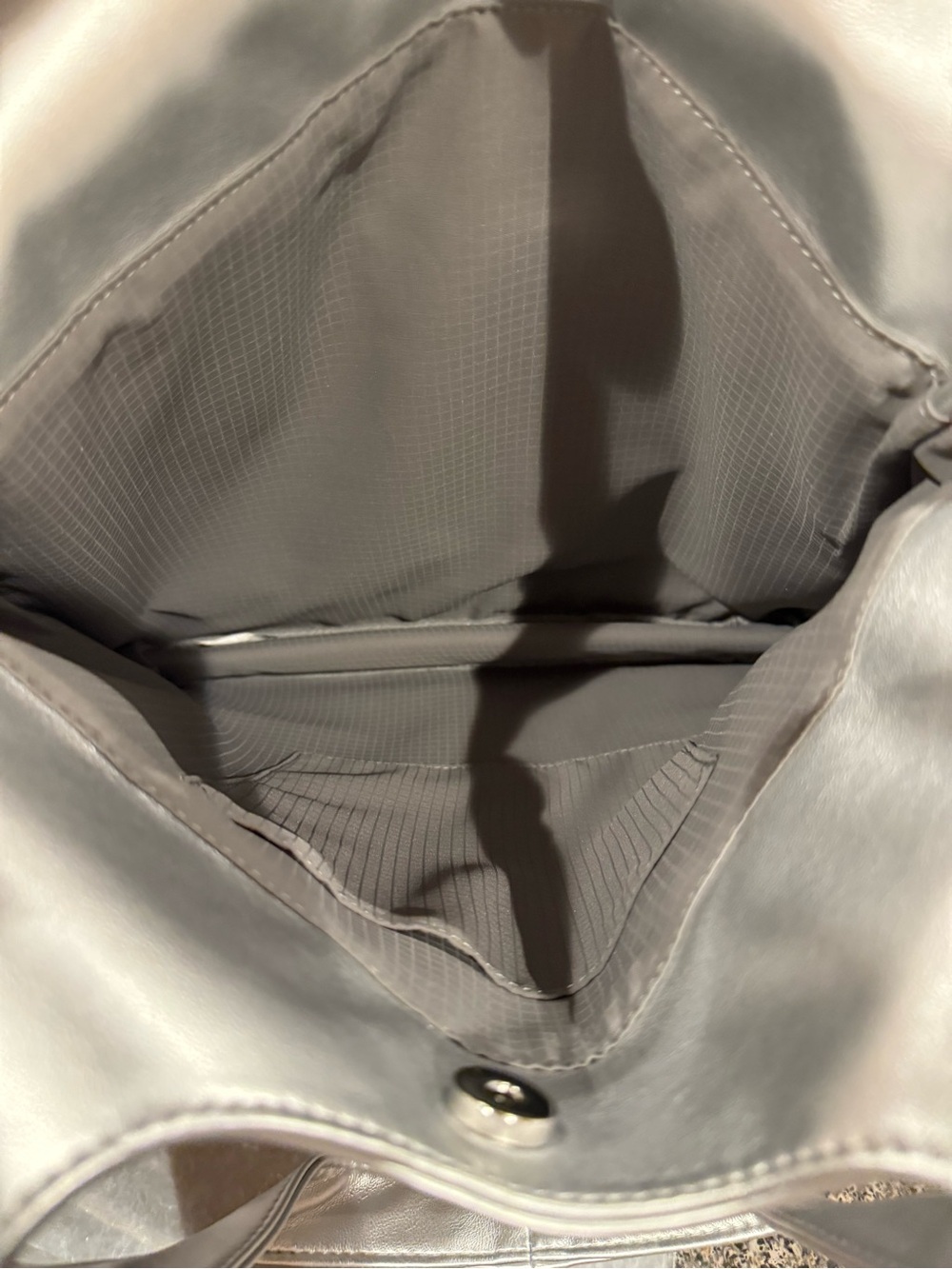 Starbucks + Starlux Taiwan Exclusive Aviation Silver Tote Bag New - Picture 7 of 9